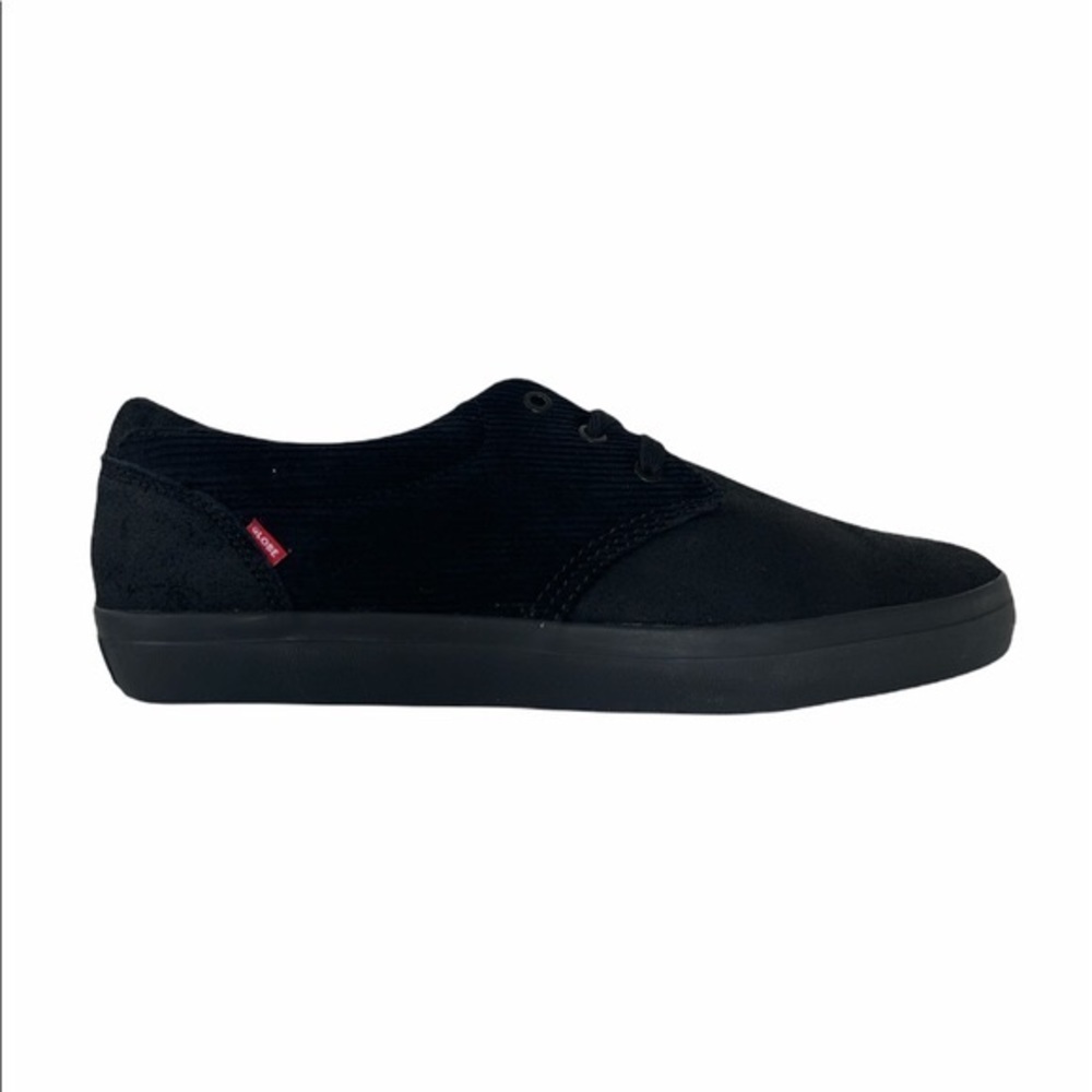Globe Winslow Mens Black Suede Skate Sneakers Shoes